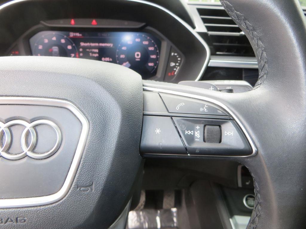 Audi Q3  2021
