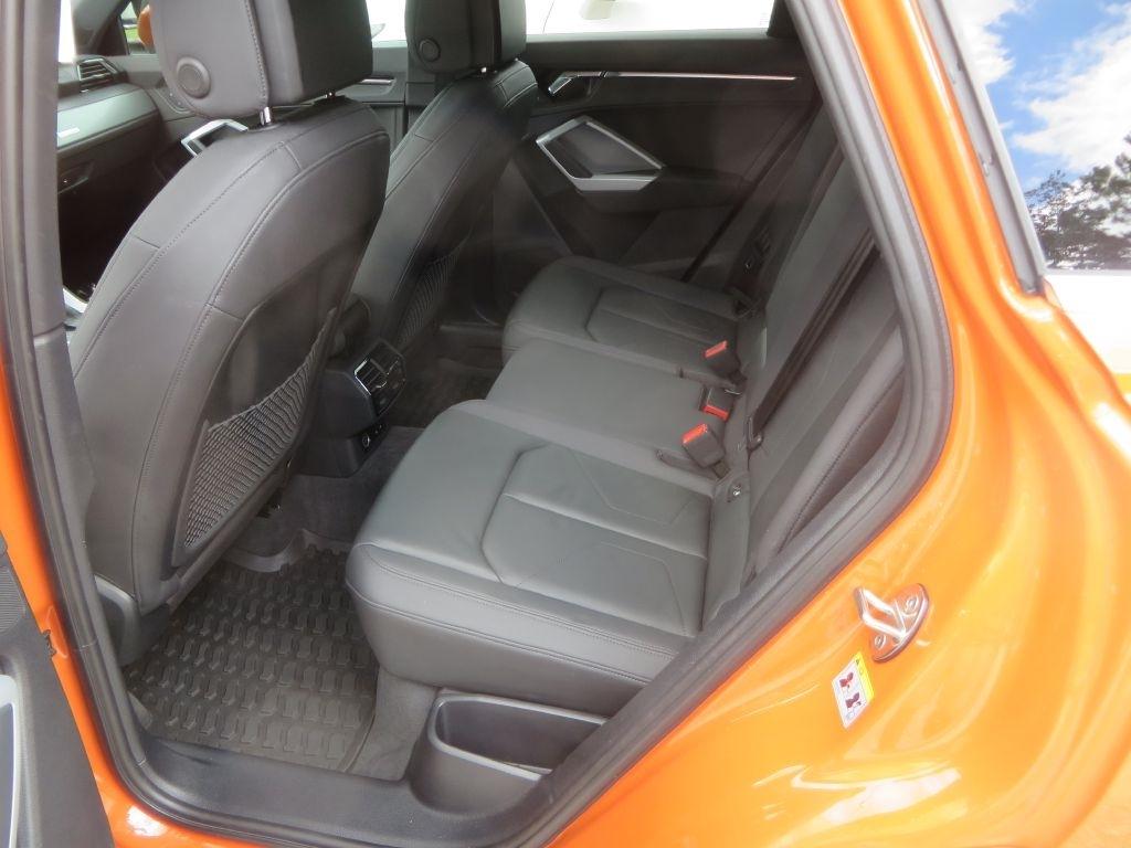 Audi Q3  2021