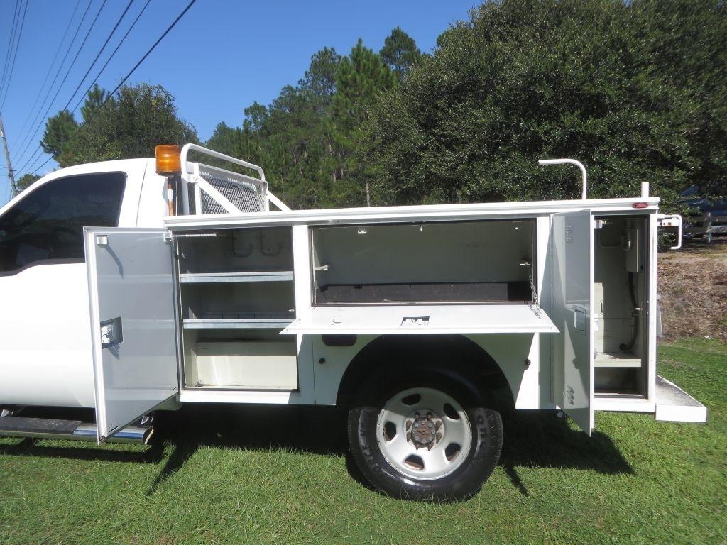 Ford Super Duty F-350 SRW  2008