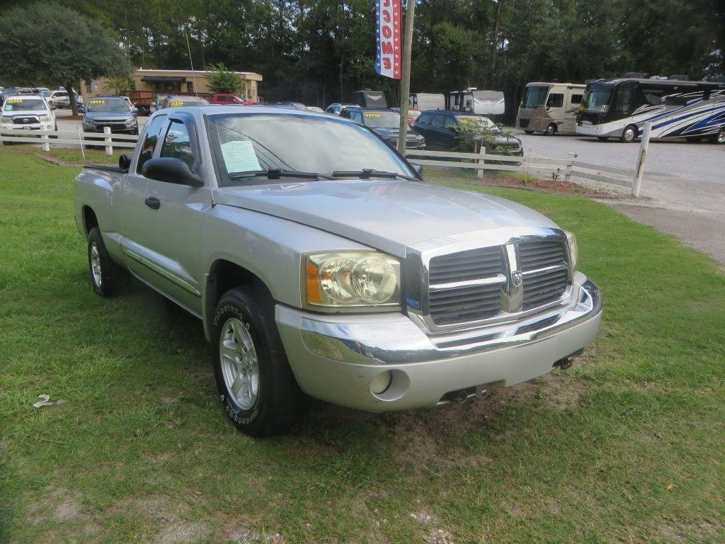 Dodge Dakota Laramie 2006