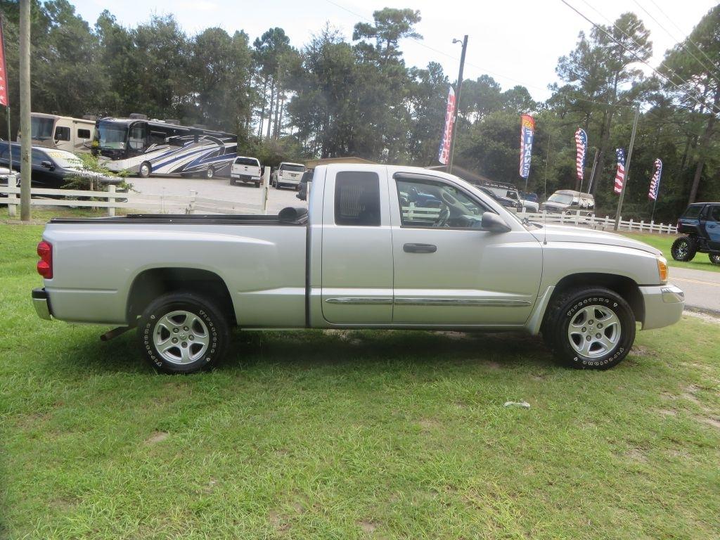Dodge Dakota Laramie 2006