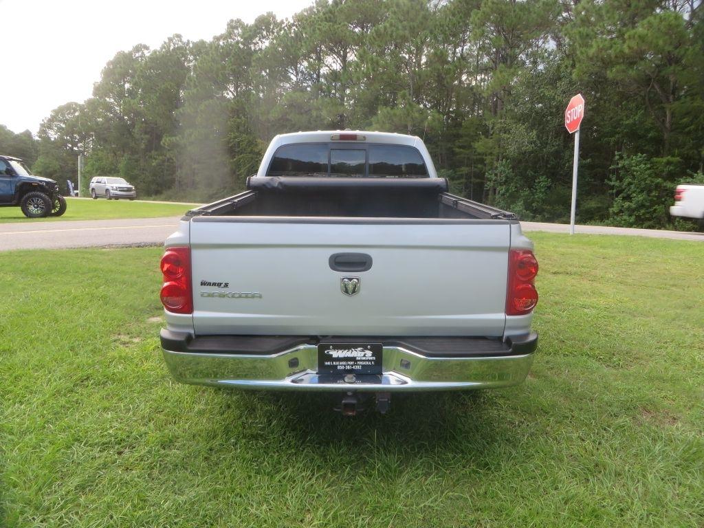 Dodge Dakota Laramie 2006