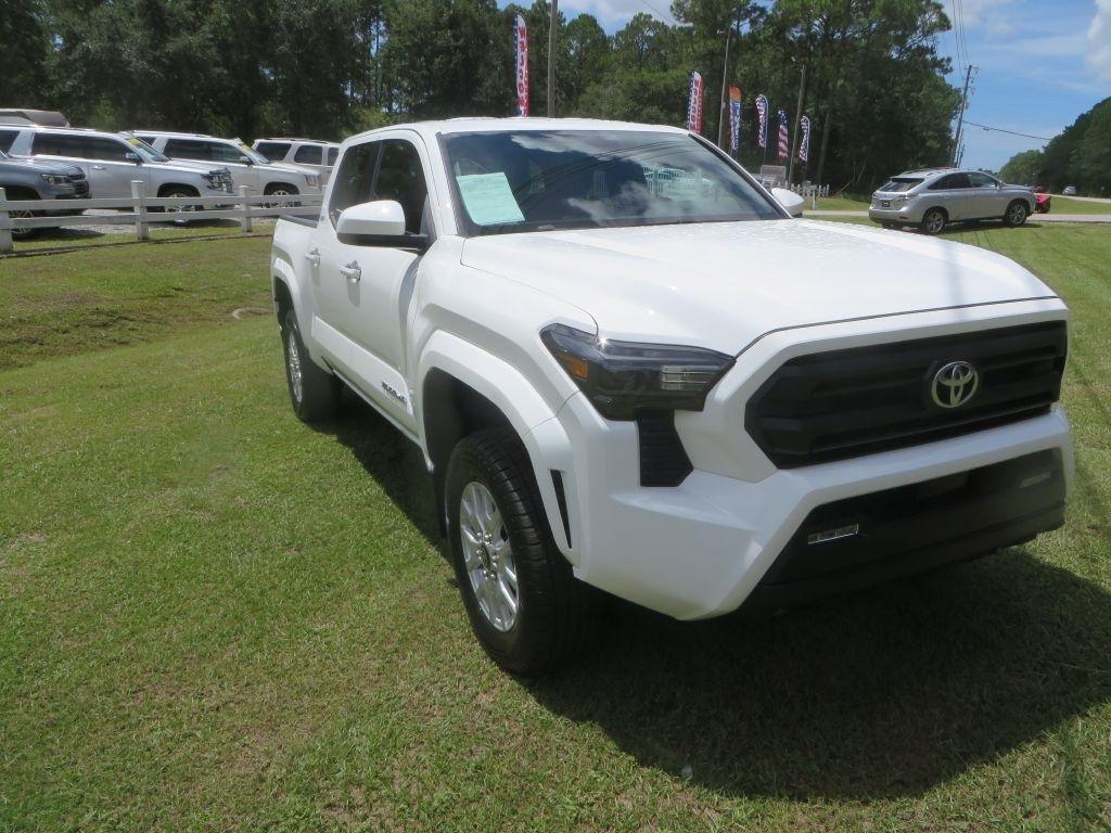 Toyota Tacoma 4WD  2024
