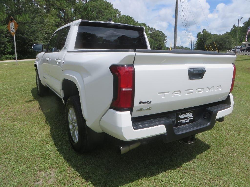 Toyota Tacoma 4WD  2024