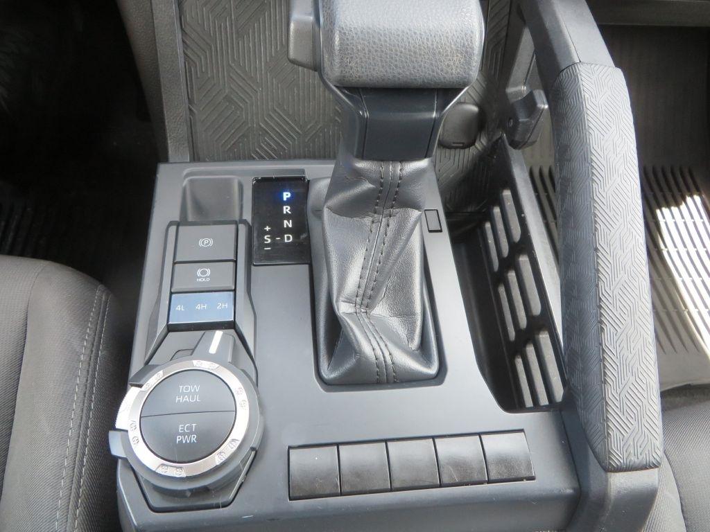 Toyota Tacoma 4WD  2024