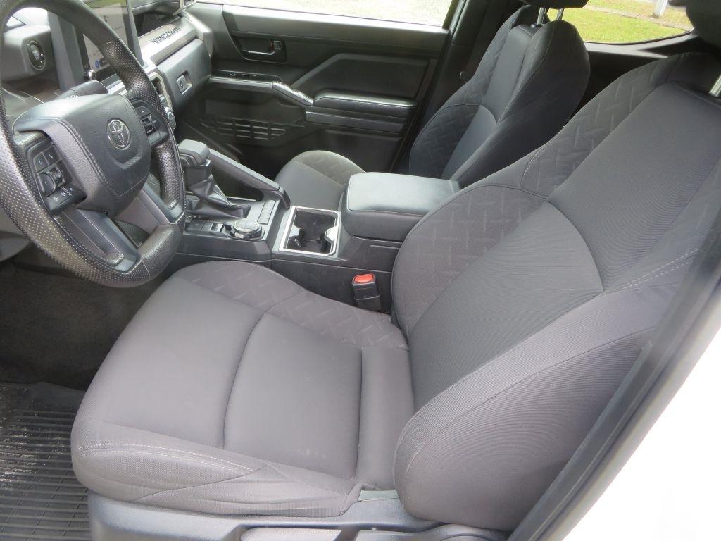 Toyota Tacoma 4WD  2024