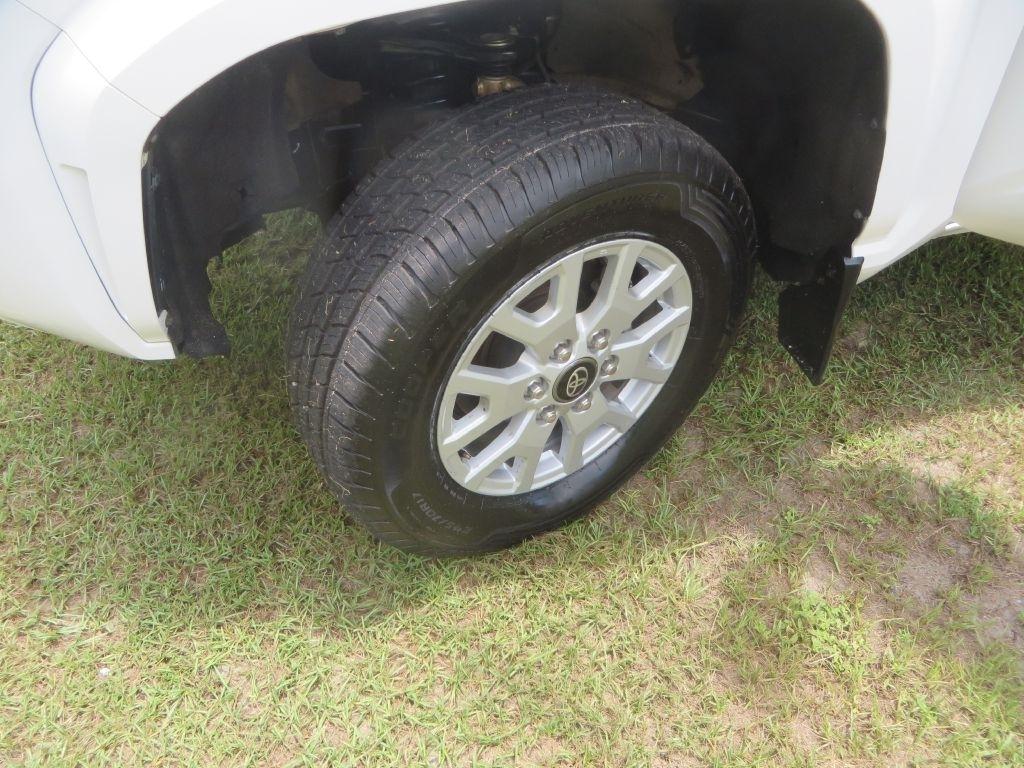Toyota Tacoma 4WD  2024