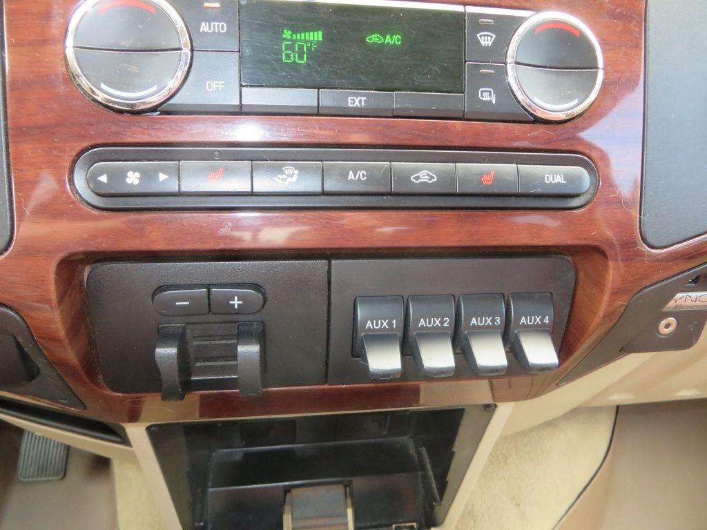 Ford Super Duty F-350 DRW  2009