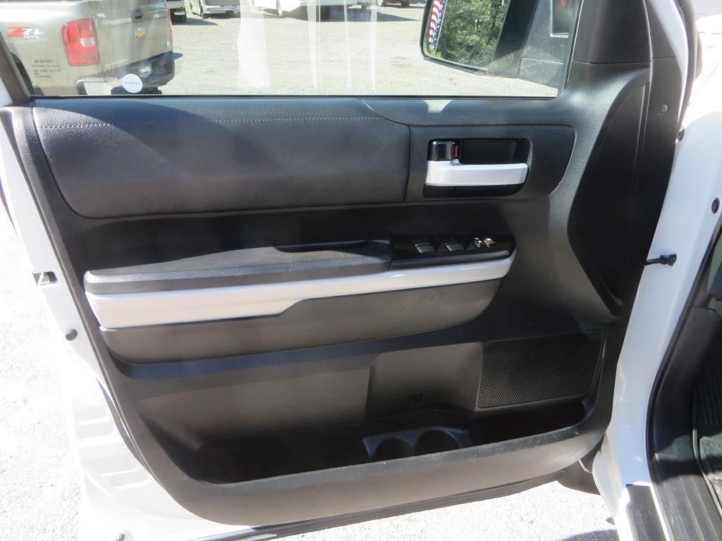 Toyota Tundra 4WD  2018