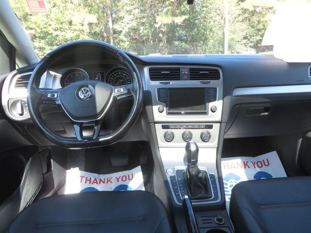 Volkswagen Golf  2017