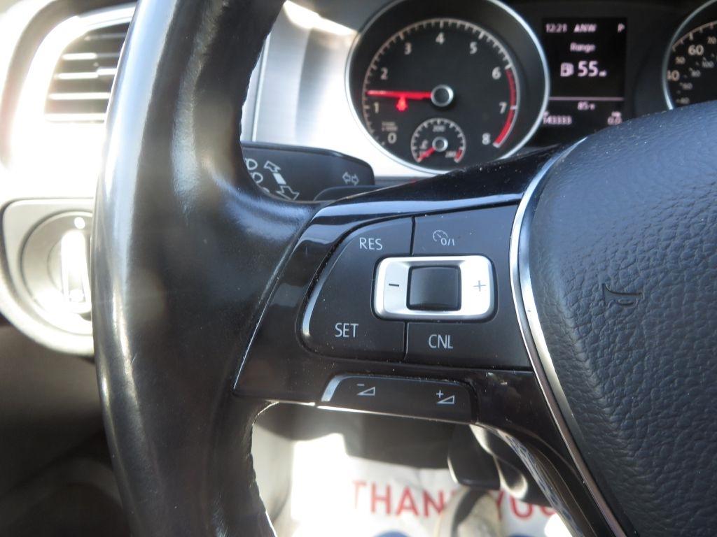 Volkswagen Golf  2017