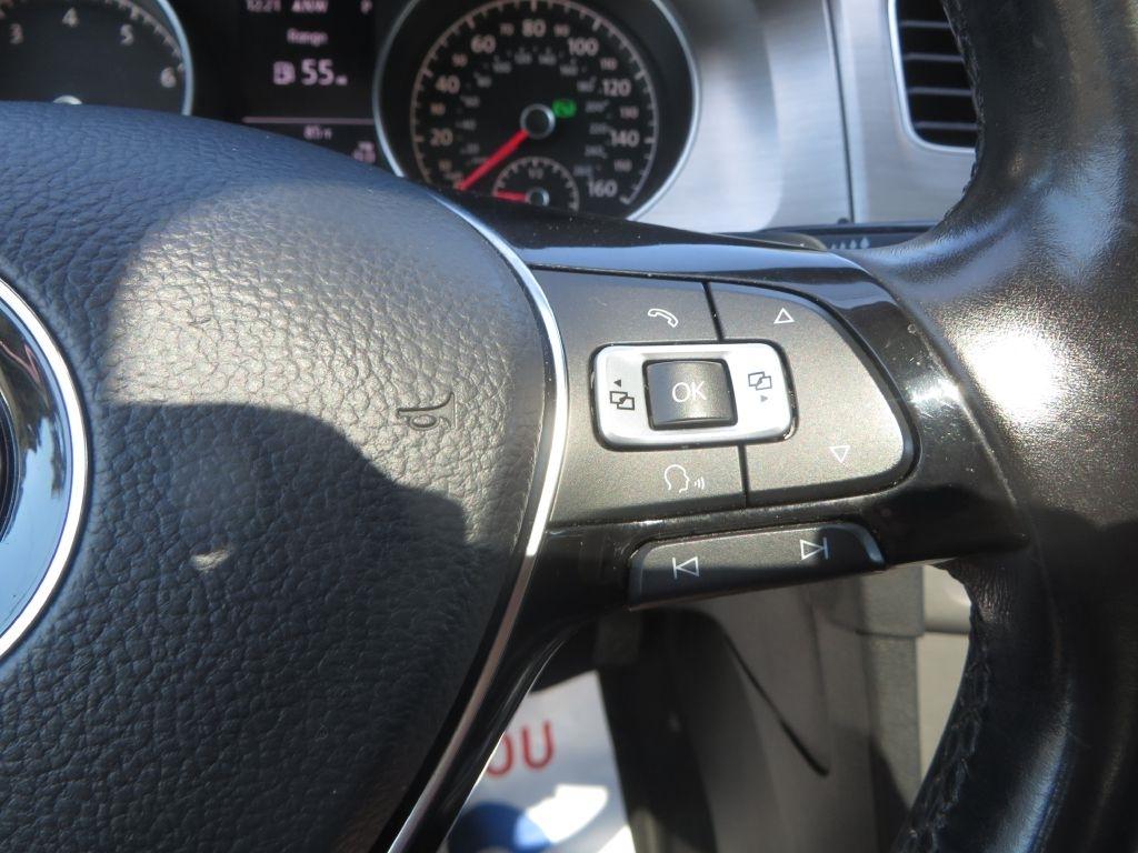 Volkswagen Golf  2017