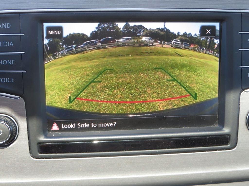Volkswagen Golf  2017