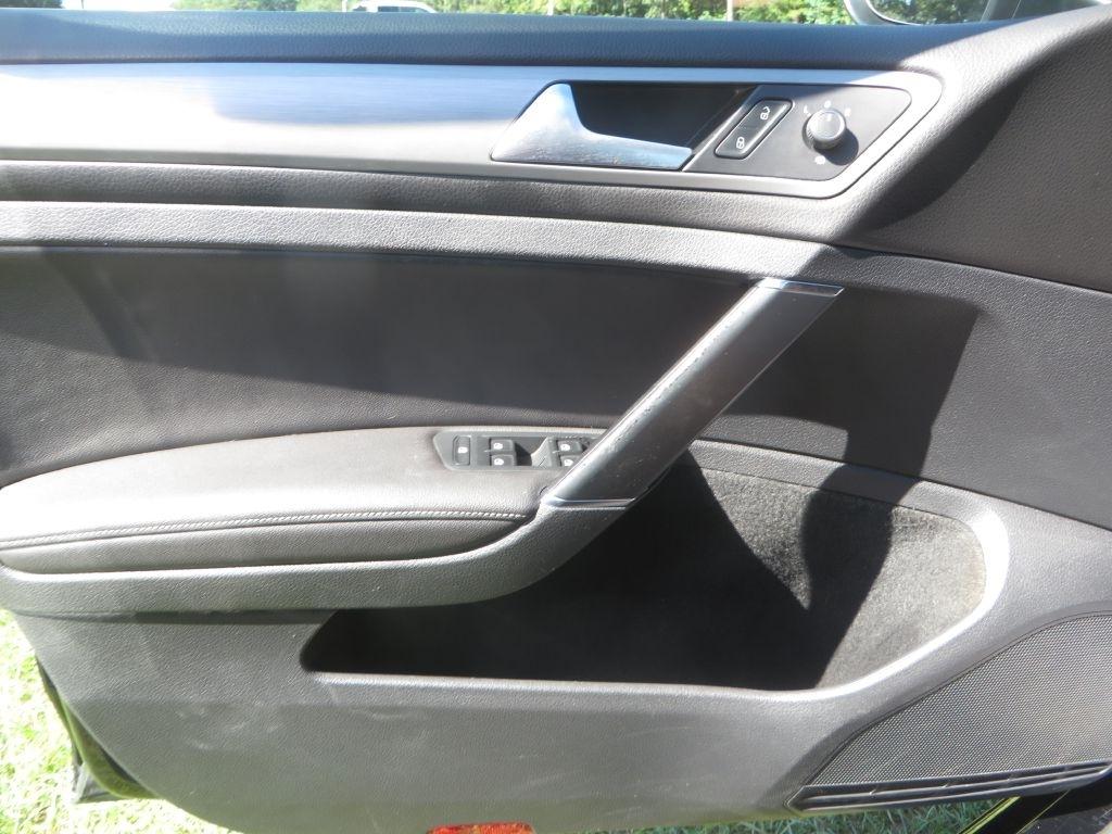 Volkswagen Golf  2017