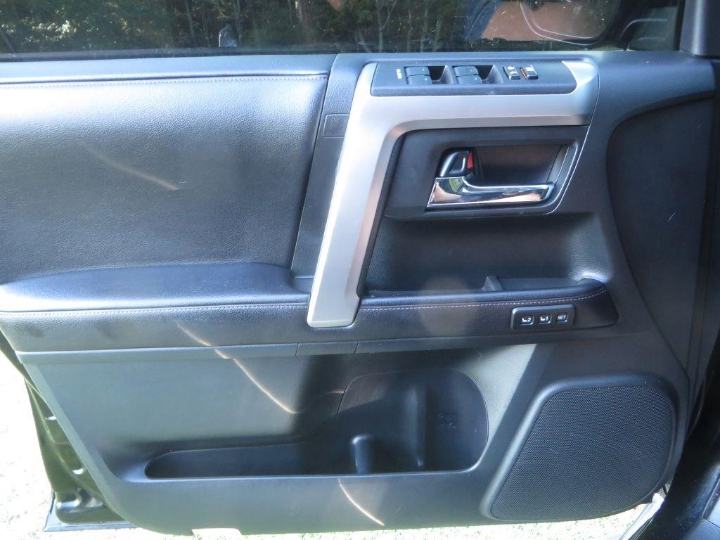 Toyota 4Runner  2016