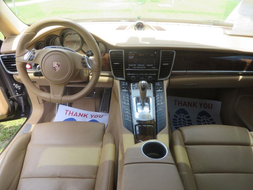 Porsche Panamera  2015