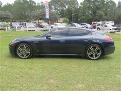 2015 Porsche Panamera 