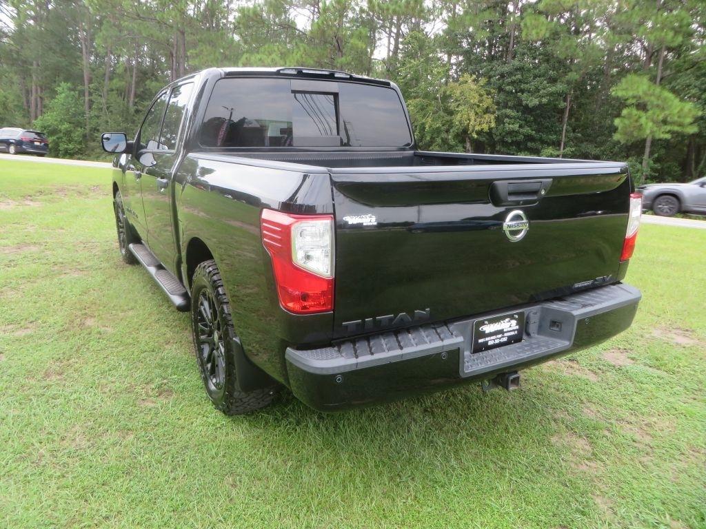 Nissan Titan SV 2018