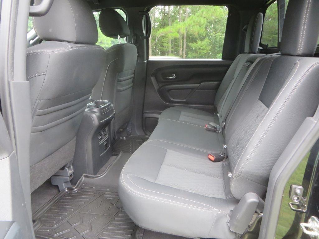 Nissan Titan SV 2018