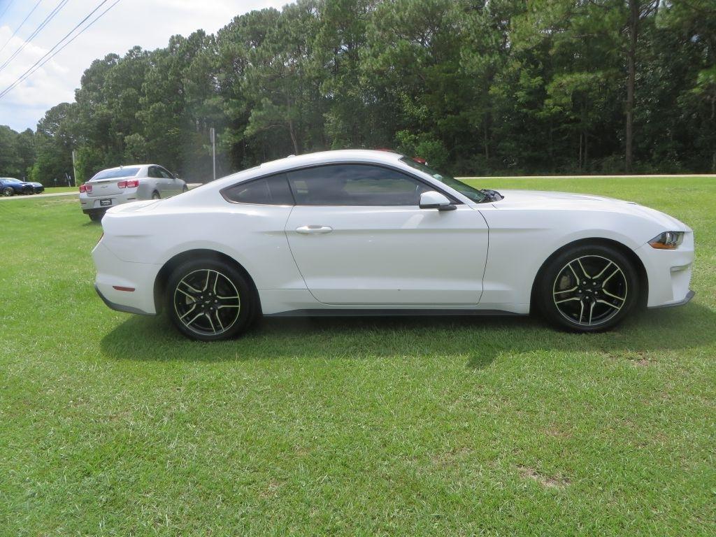 Ford Mustang  2020
