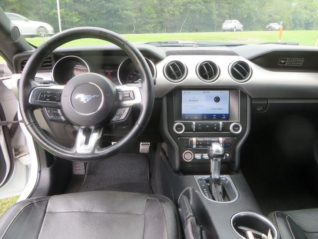 Ford Mustang  2020