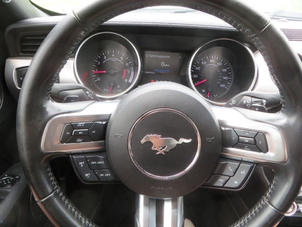 Ford Mustang  2020