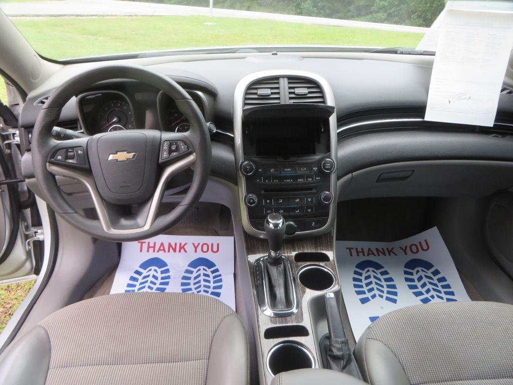 Chevrolet Malibu  2015