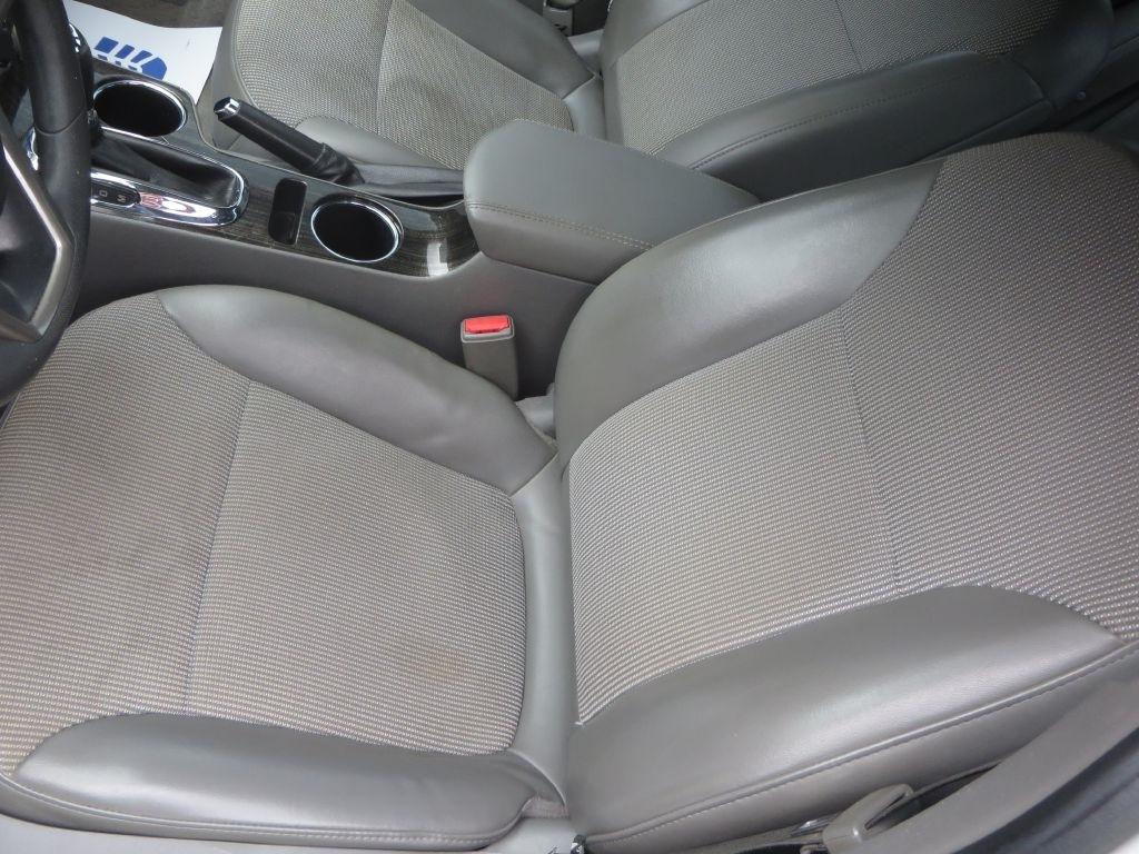 Chevrolet Malibu  2015