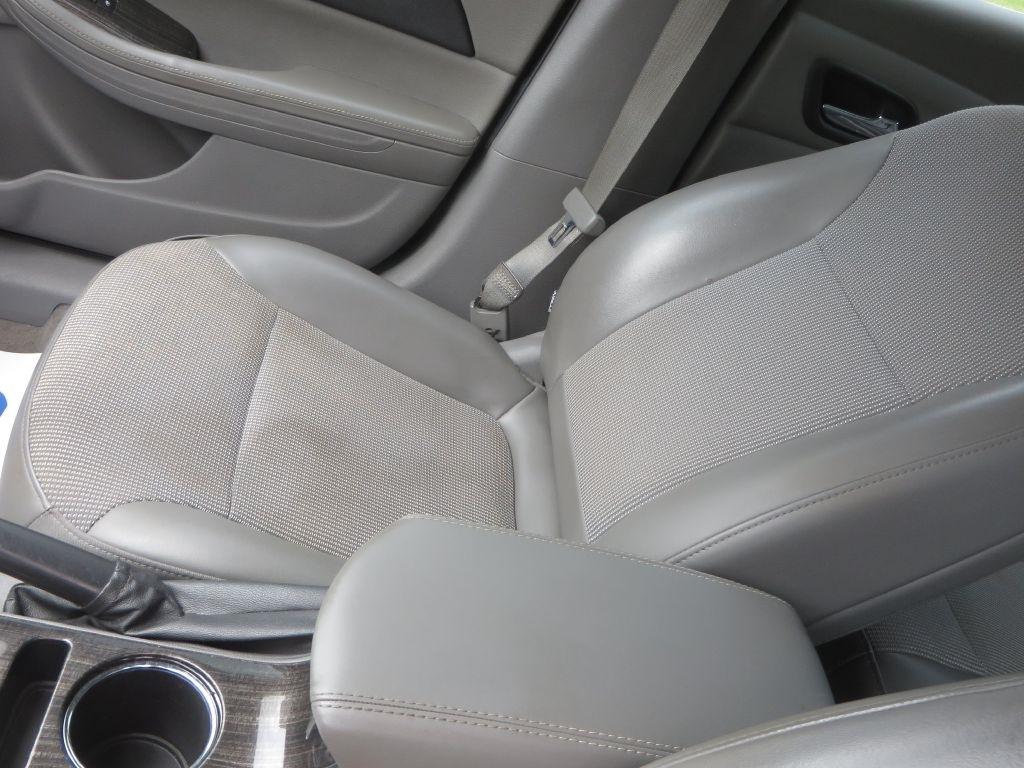 Chevrolet Malibu  2015