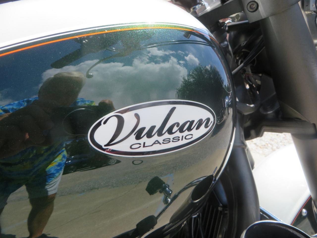 Kawasaki Vulcan 900 Classic  2022