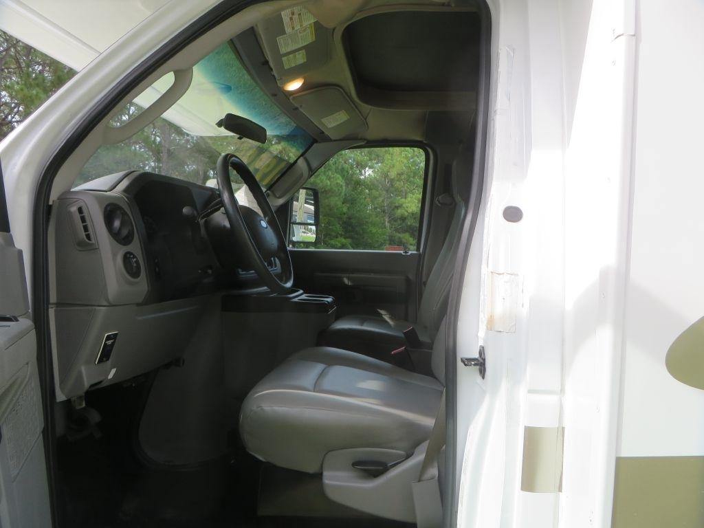 Ford E-Series Cutaway  2018