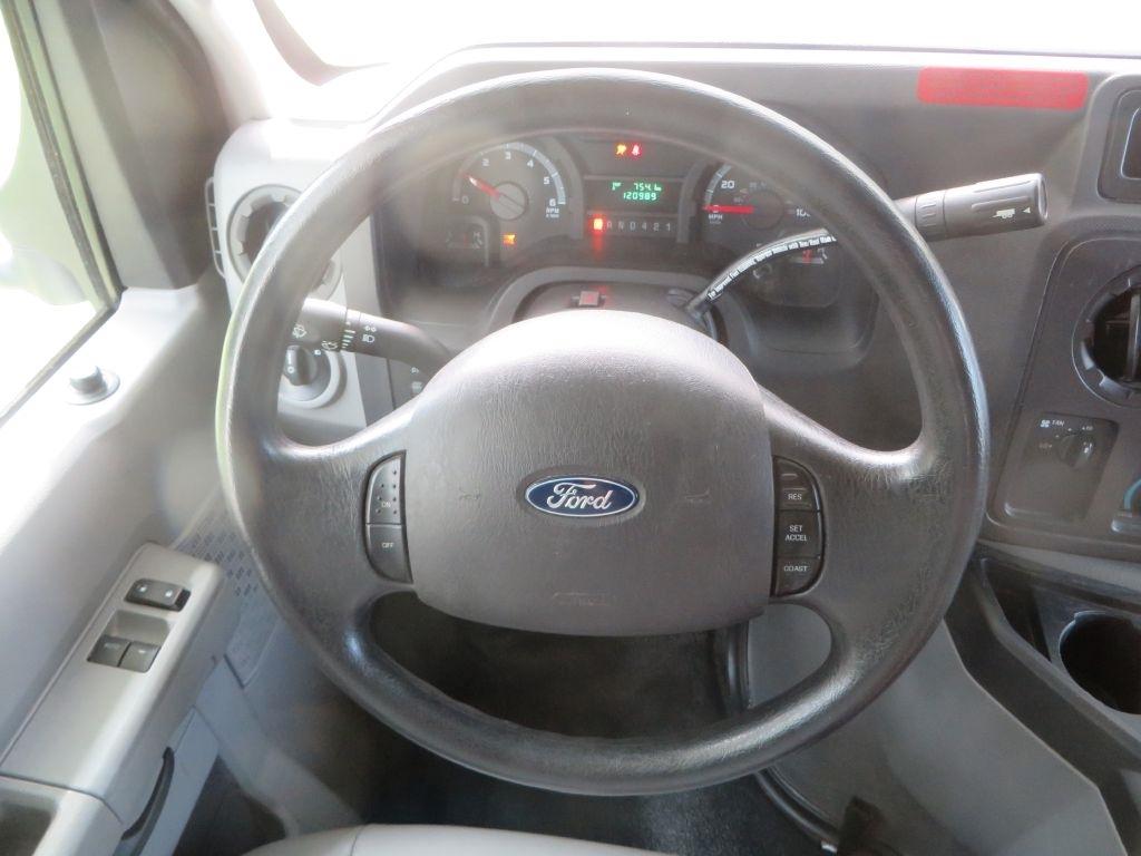 Ford E-Series Cutaway  2018