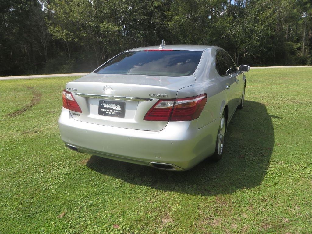 Lexus LS 460  2010