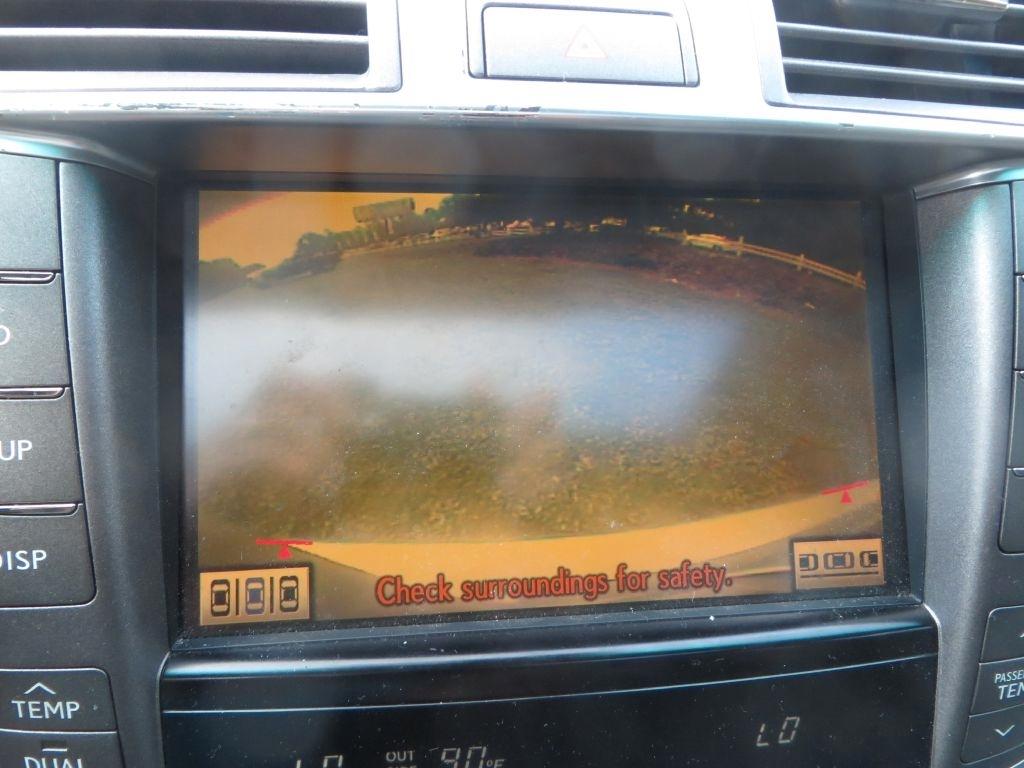Lexus LS 460  2010