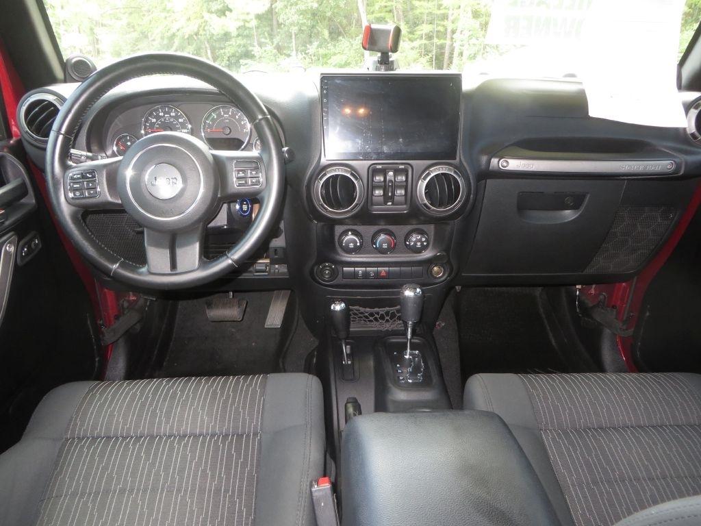 Jeep Wrangler Unlimited  2012