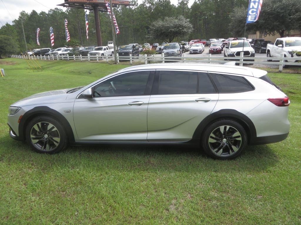 Buick Regal TourX  2018