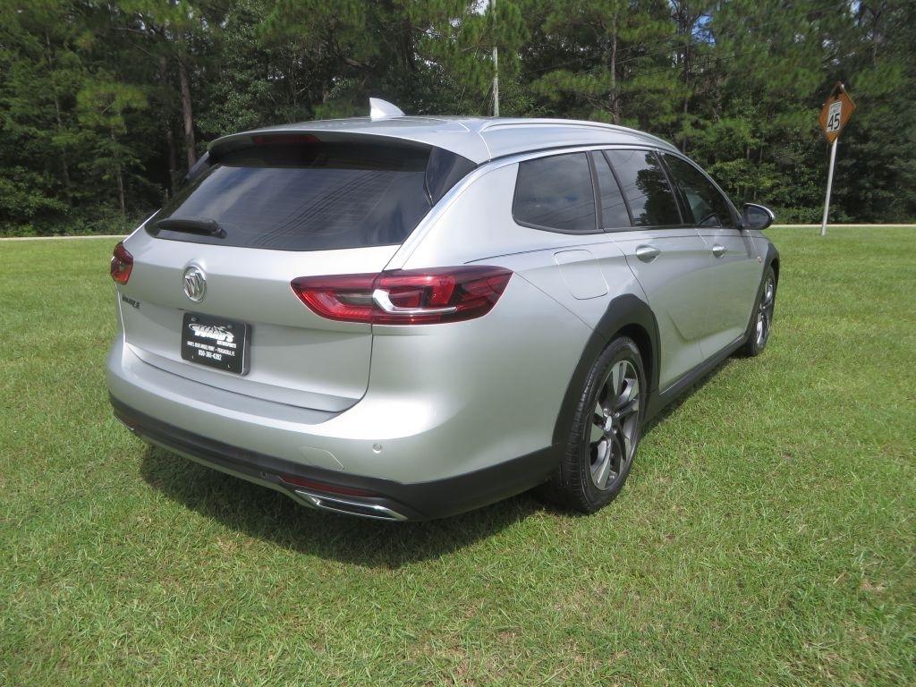 Buick Regal TourX  2018