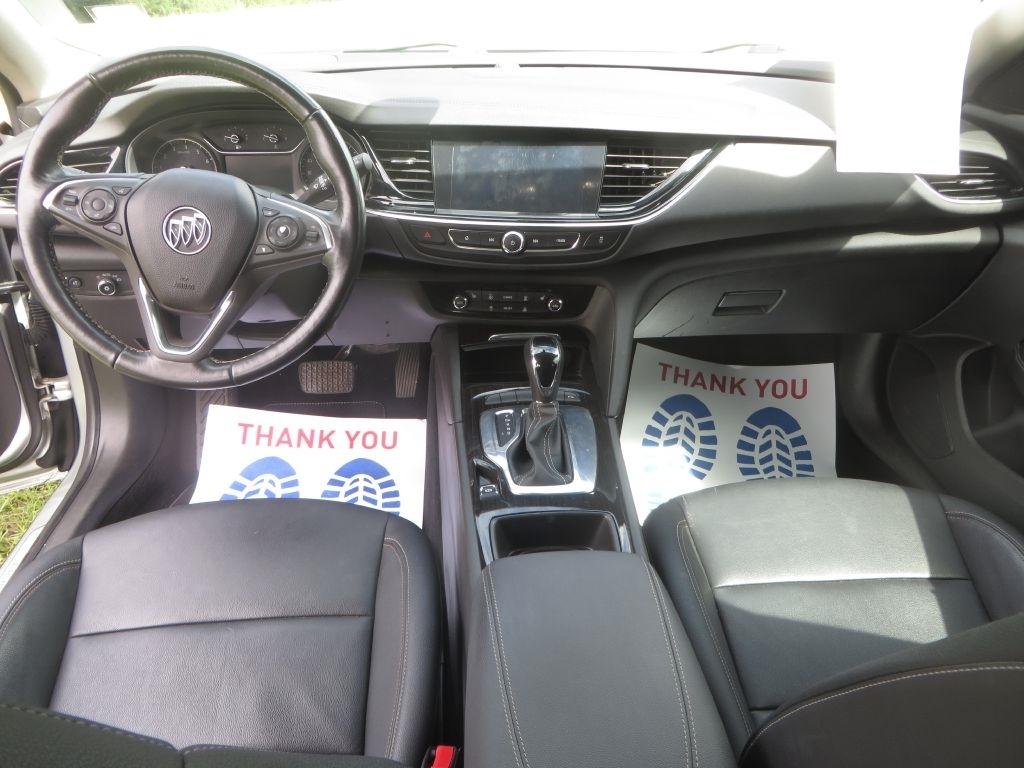 Buick Regal TourX  2018