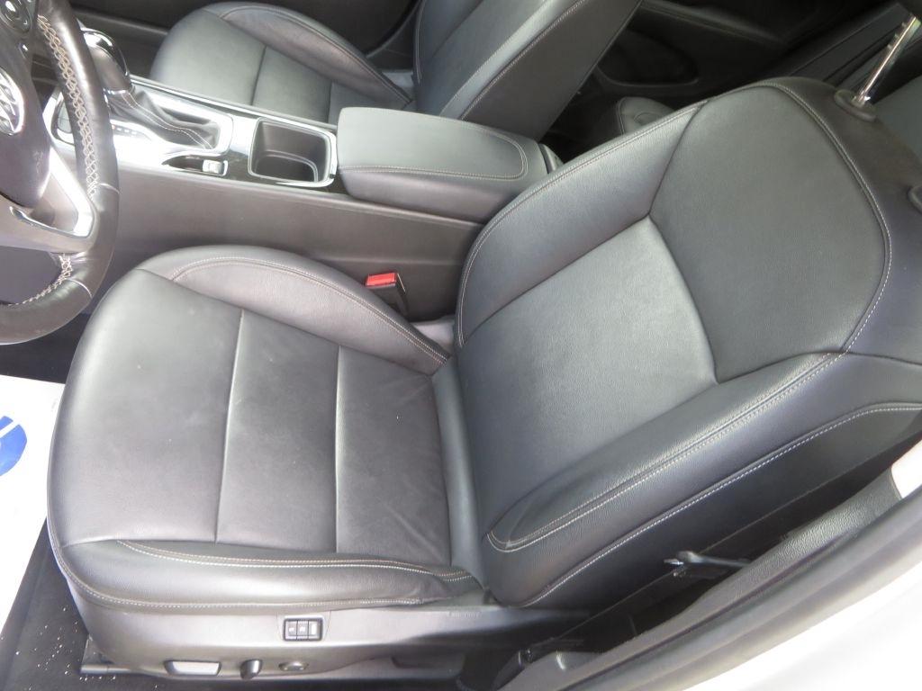 Buick Regal TourX  2018