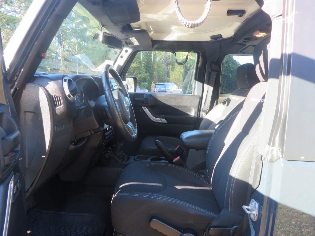 Jeep Wrangler  2016