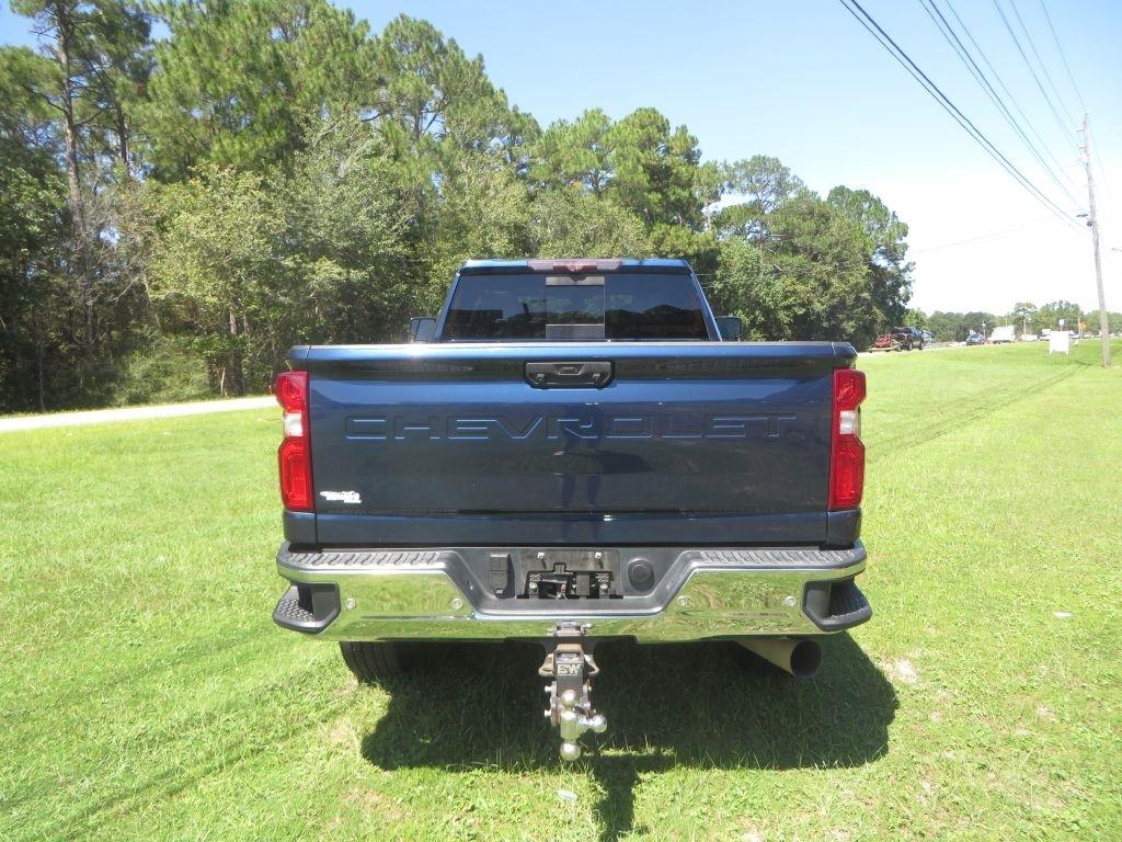 Chevrolet Silverado 2500HD  2021
