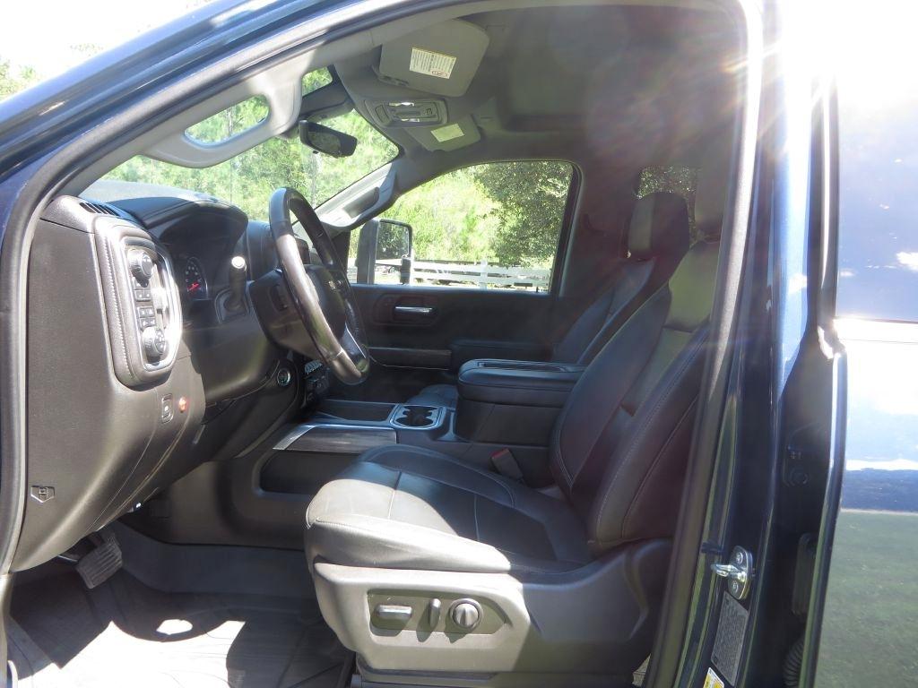 Chevrolet Silverado 2500HD  2021