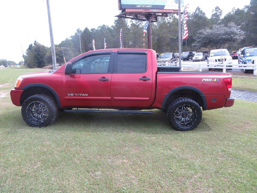 Nissan Titan  2015