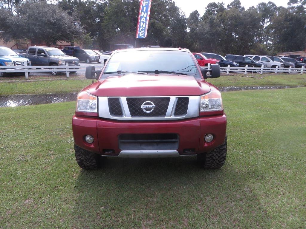 Nissan Titan  2015