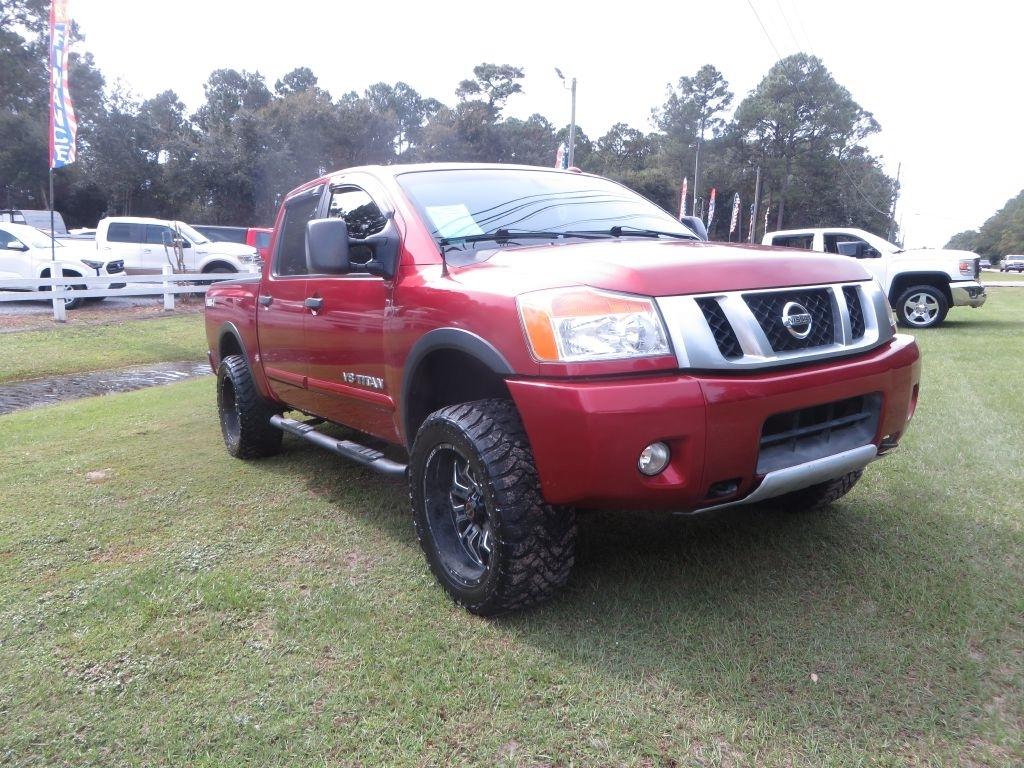 Nissan Titan  2015