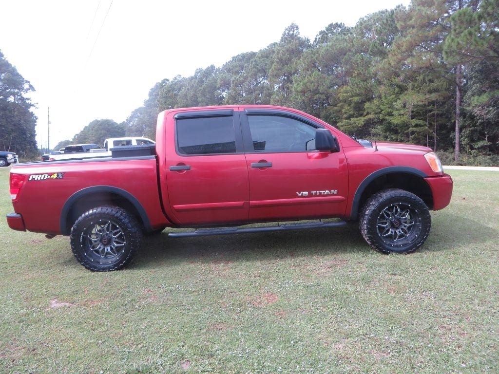 Nissan Titan  2015