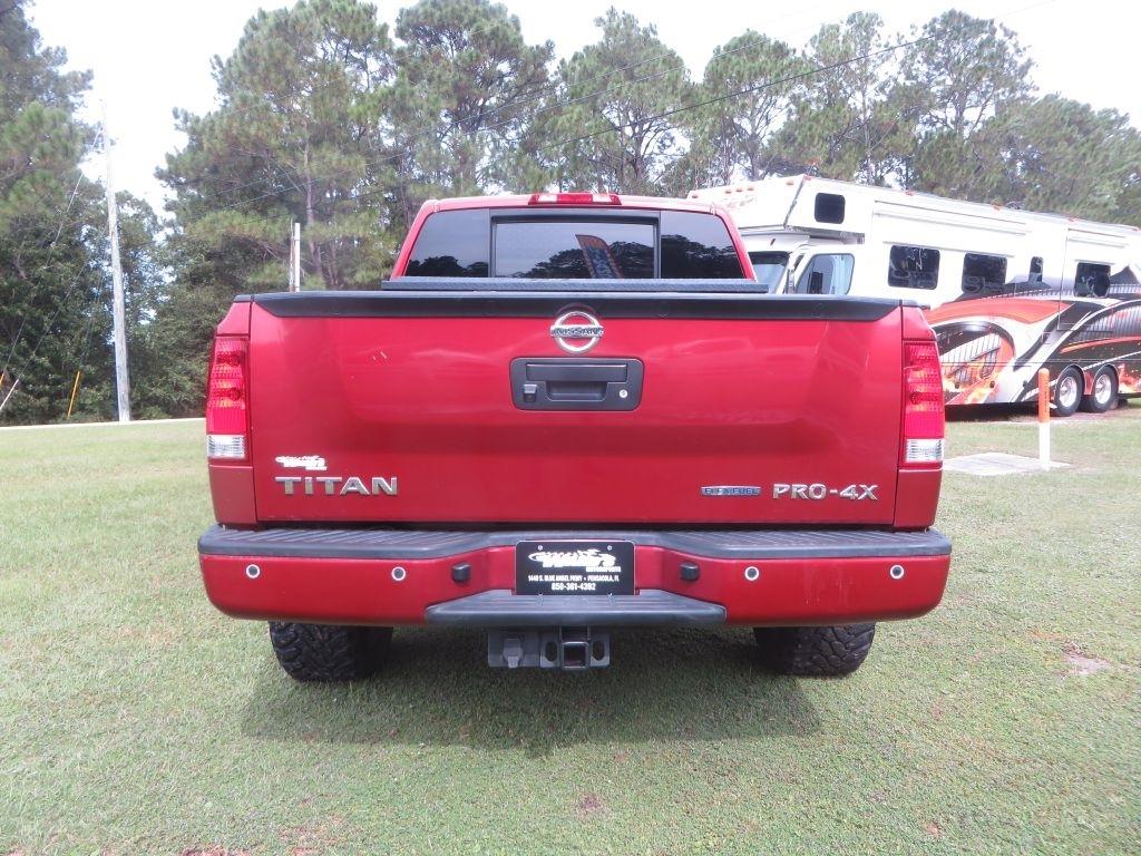 Nissan Titan  2015
