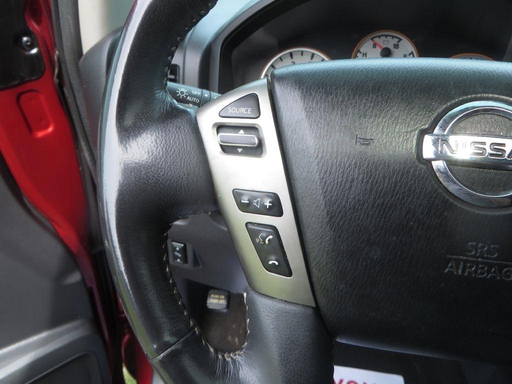Nissan Titan  2015