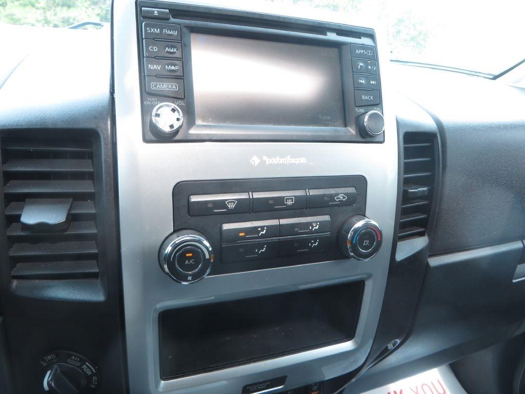 Nissan Titan  2015