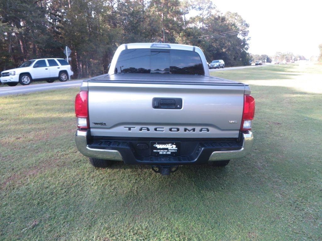 Toyota Tacoma  2017